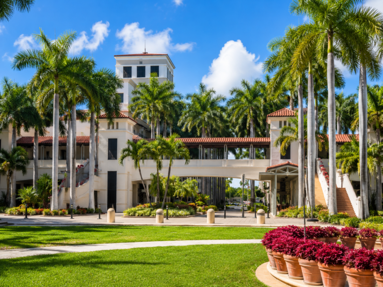 Shops at Merrick Park: lojas, horários, restaurantes e estacionamento