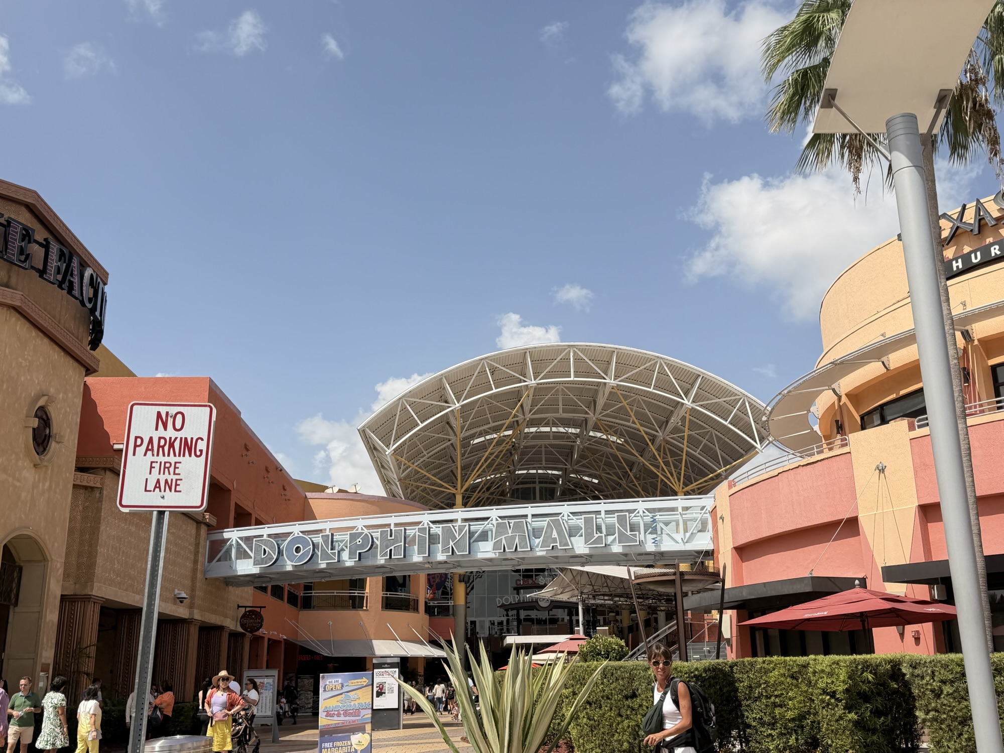 Foto do Dolphin Mall fornecida pelo Guia Miami